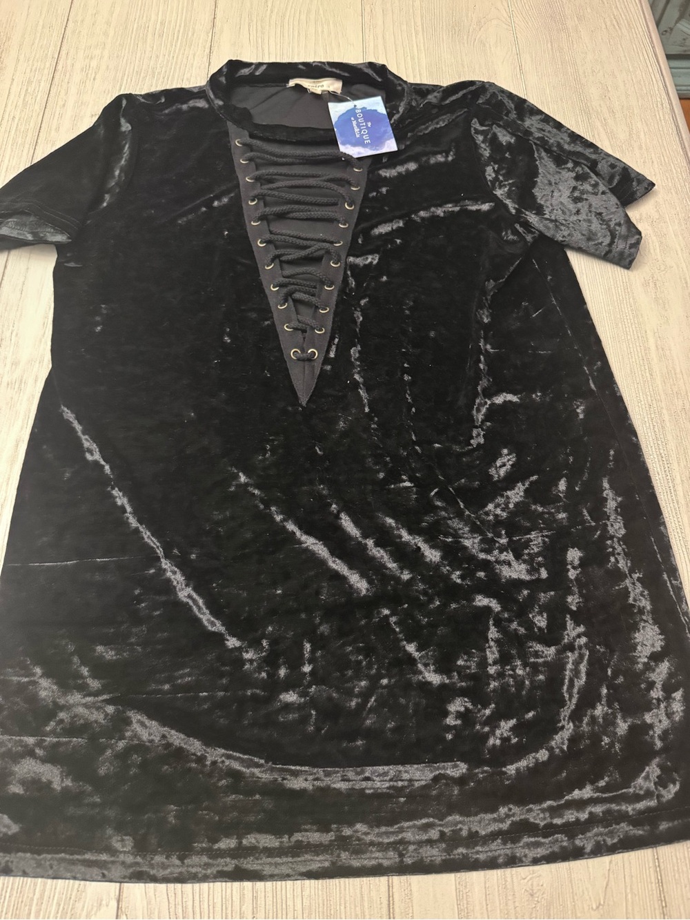 entro Black Crushed Velvet Lace-Up V-Neck Tunic